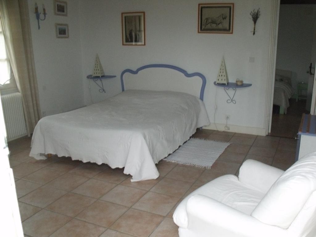 Althaea Bed & Breakfast La Ferte-Saint-Cyr Bilik gambar
